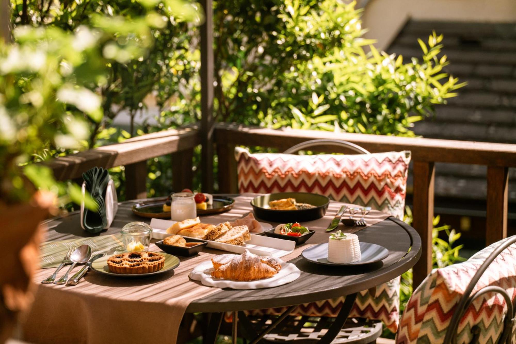 Hotel Villa Edera & La Torretta Монеглия Екстериор снимка